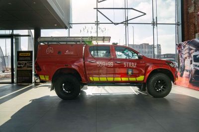 hilux-straz-dsc09844p-zabudowa.jpg