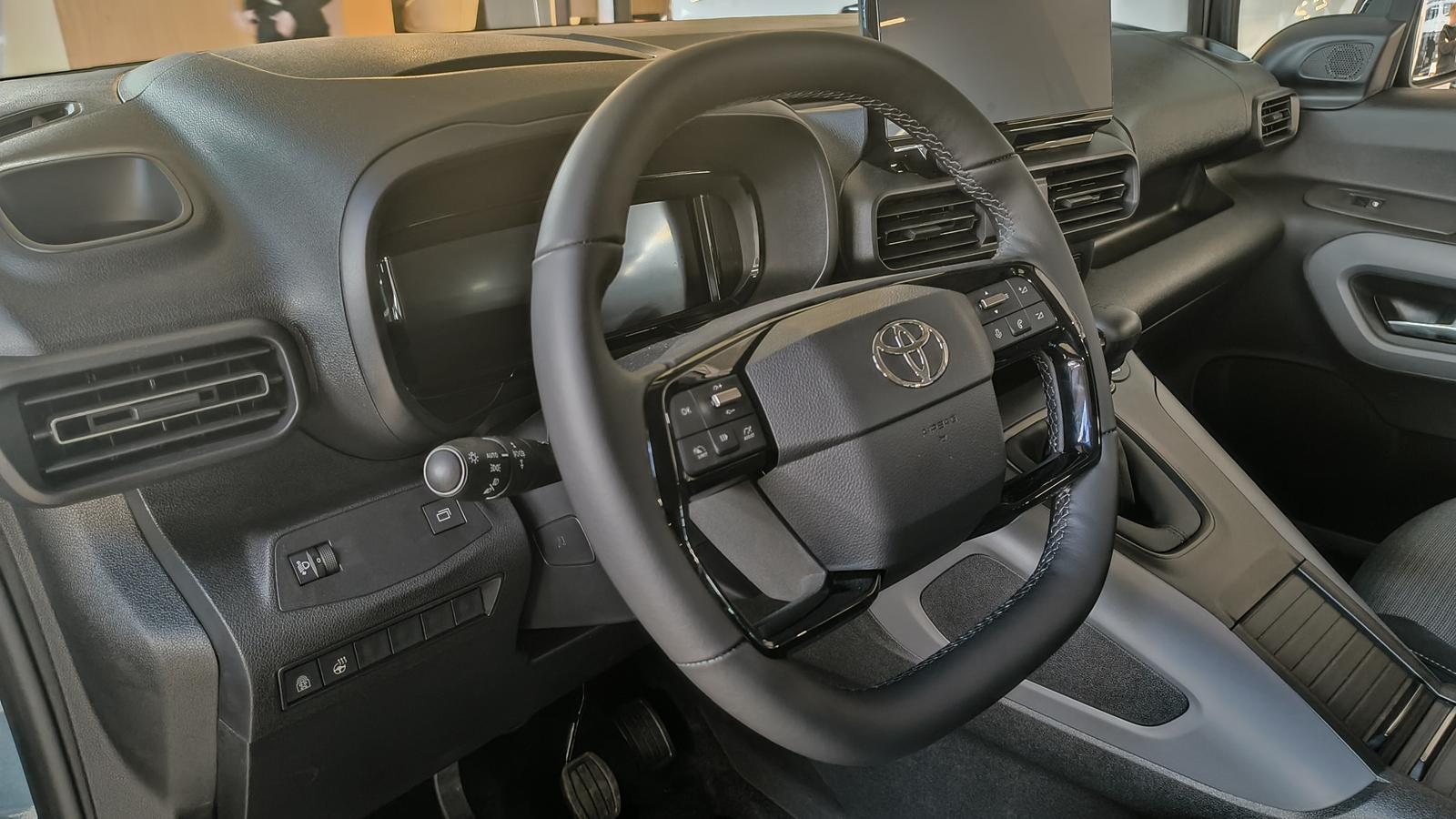 Proace City Verso Family 5 os. - Toyota Czajka