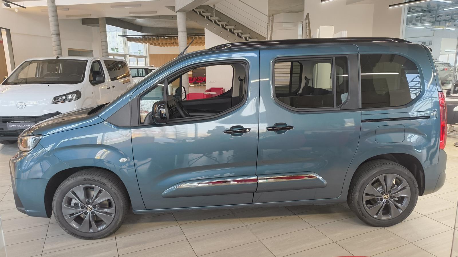 Proace City Verso Family 5 os. - Toyota Czajka