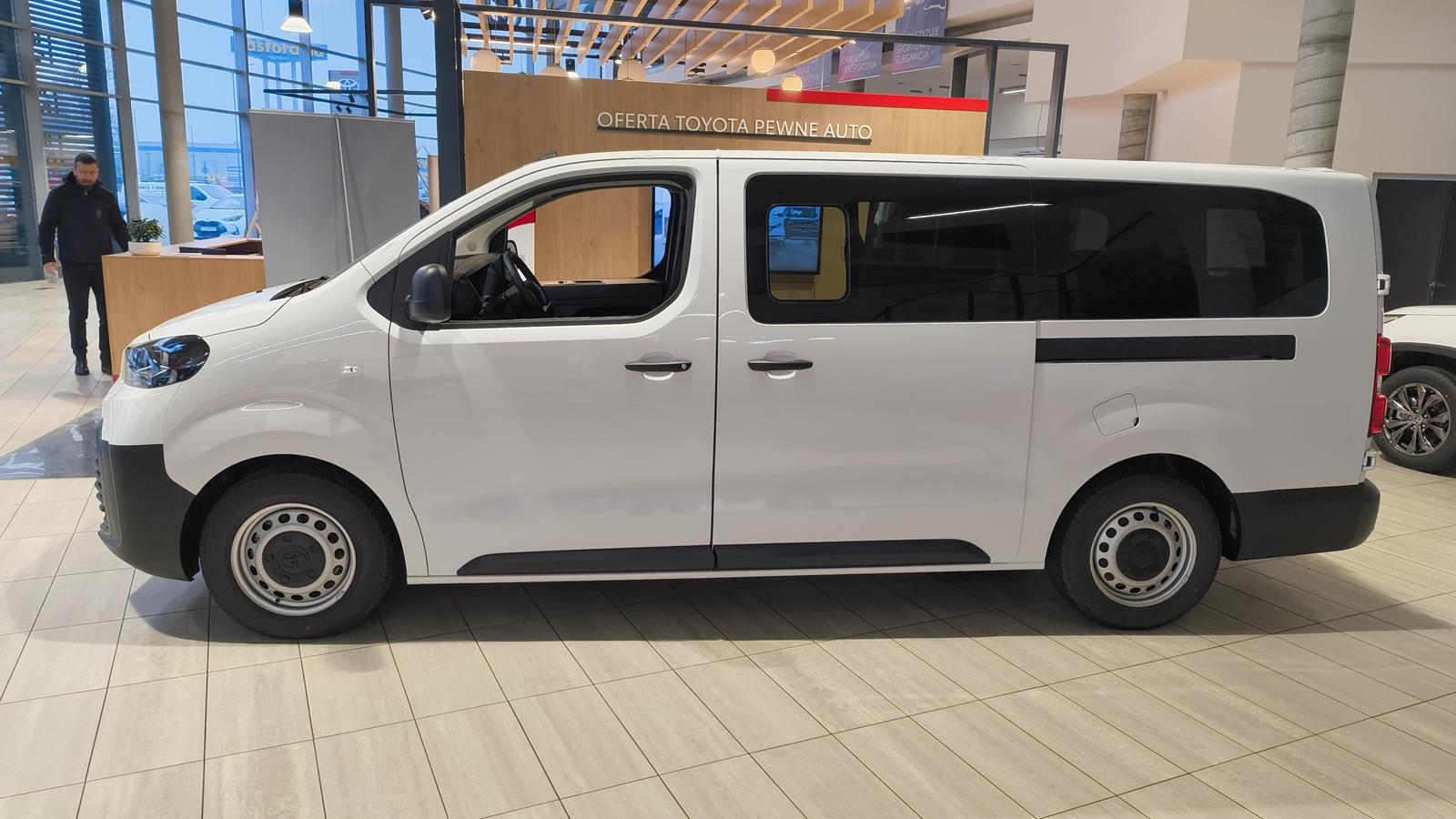 Toyota Proace Verso 2.0 D-4D 144KM 6M/T Combi - Toyota Czajka