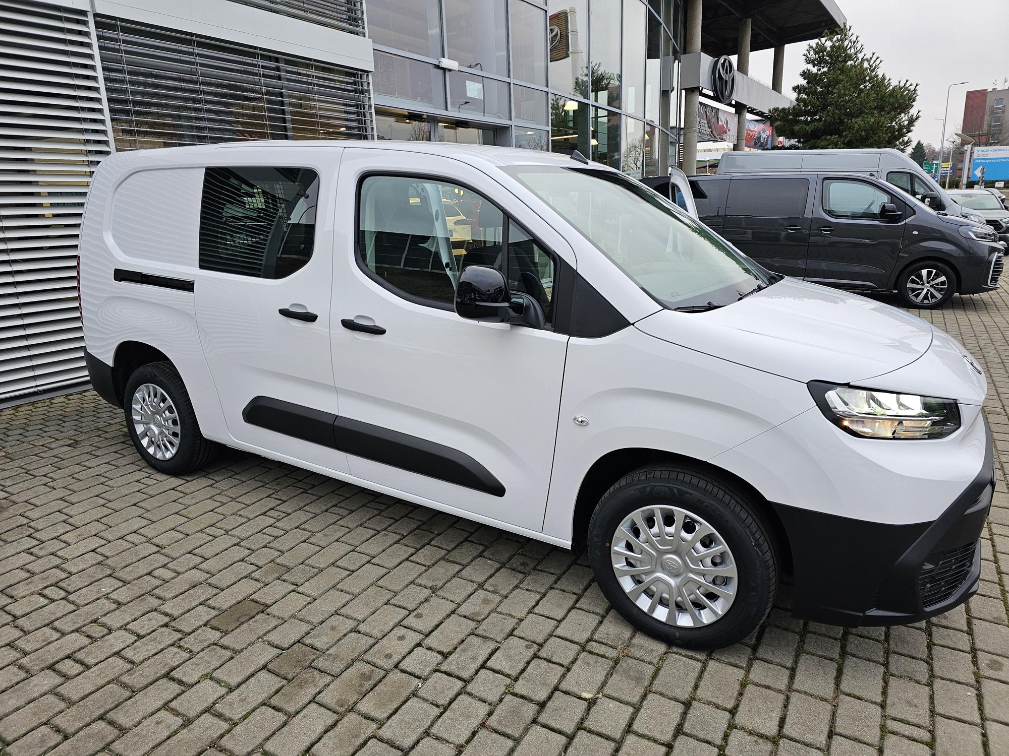 Toyota Proace City Brygadowy 130 KM  - Toyota Czajka