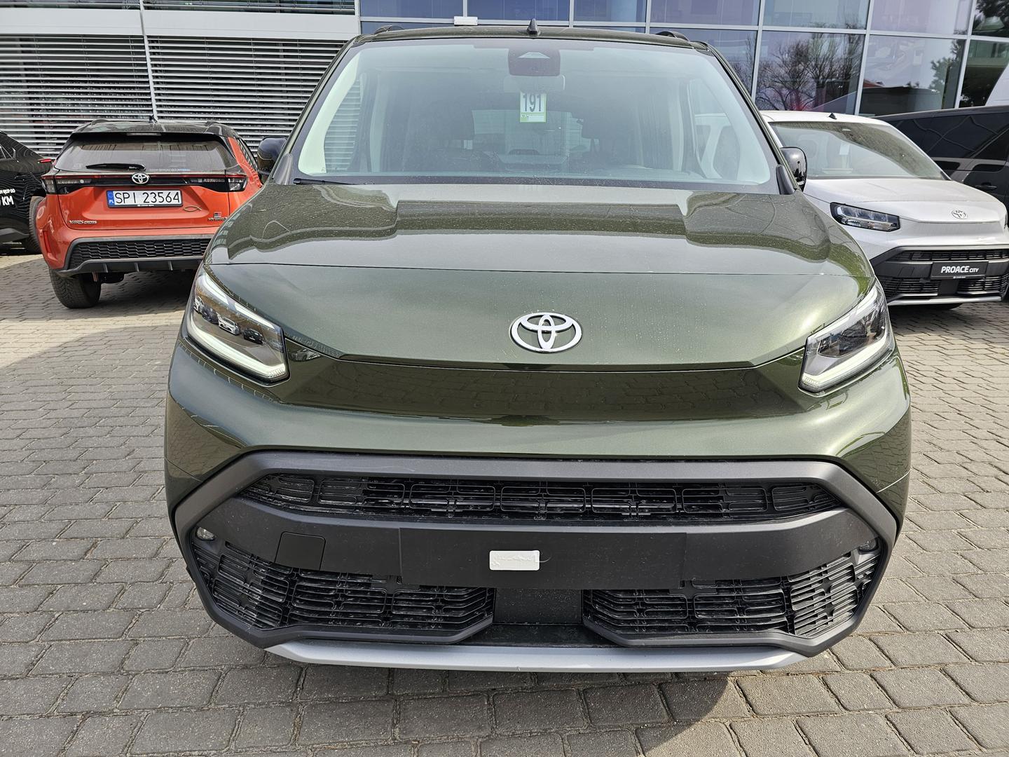 Toyota Proace City Verso Family - Toyota Czajka