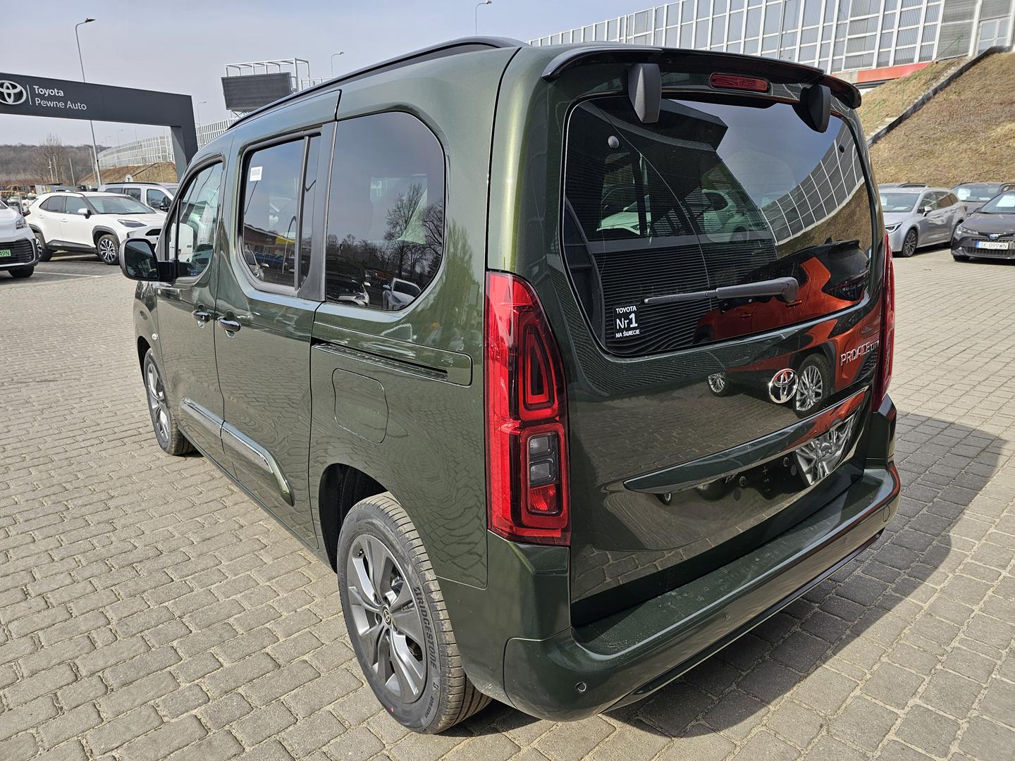 Toyota Proace City Verso Family - Toyota Czajka