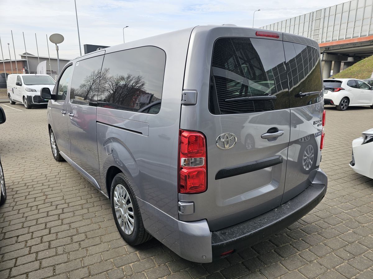 Toyota Proace Verso Business - Toyota Czajka