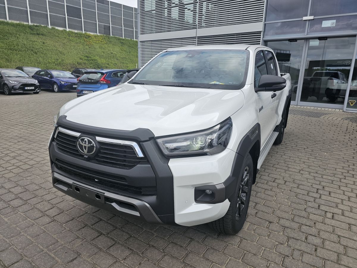 Toyota Hilux Invincible - Toyota Czajka