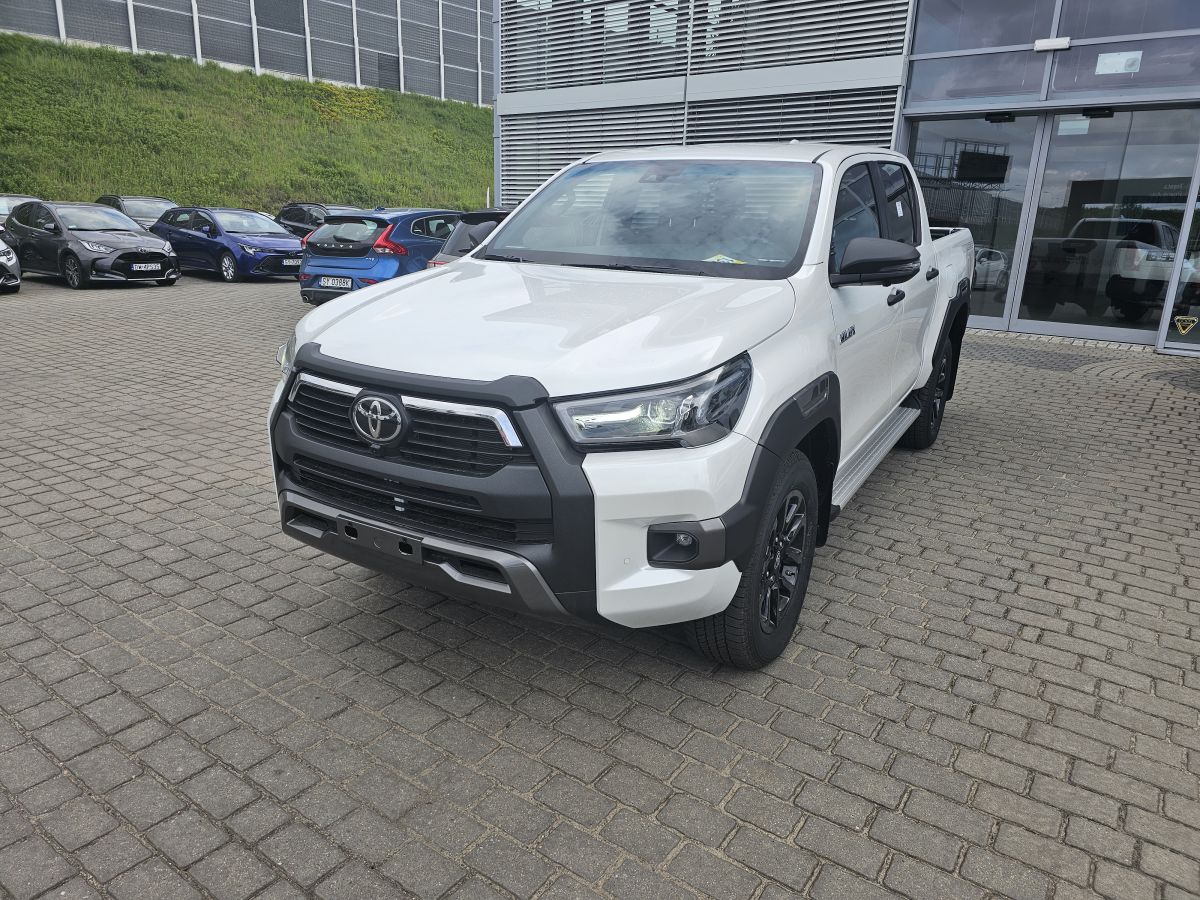 Toyota Hilux Invincible - Toyota Czajka