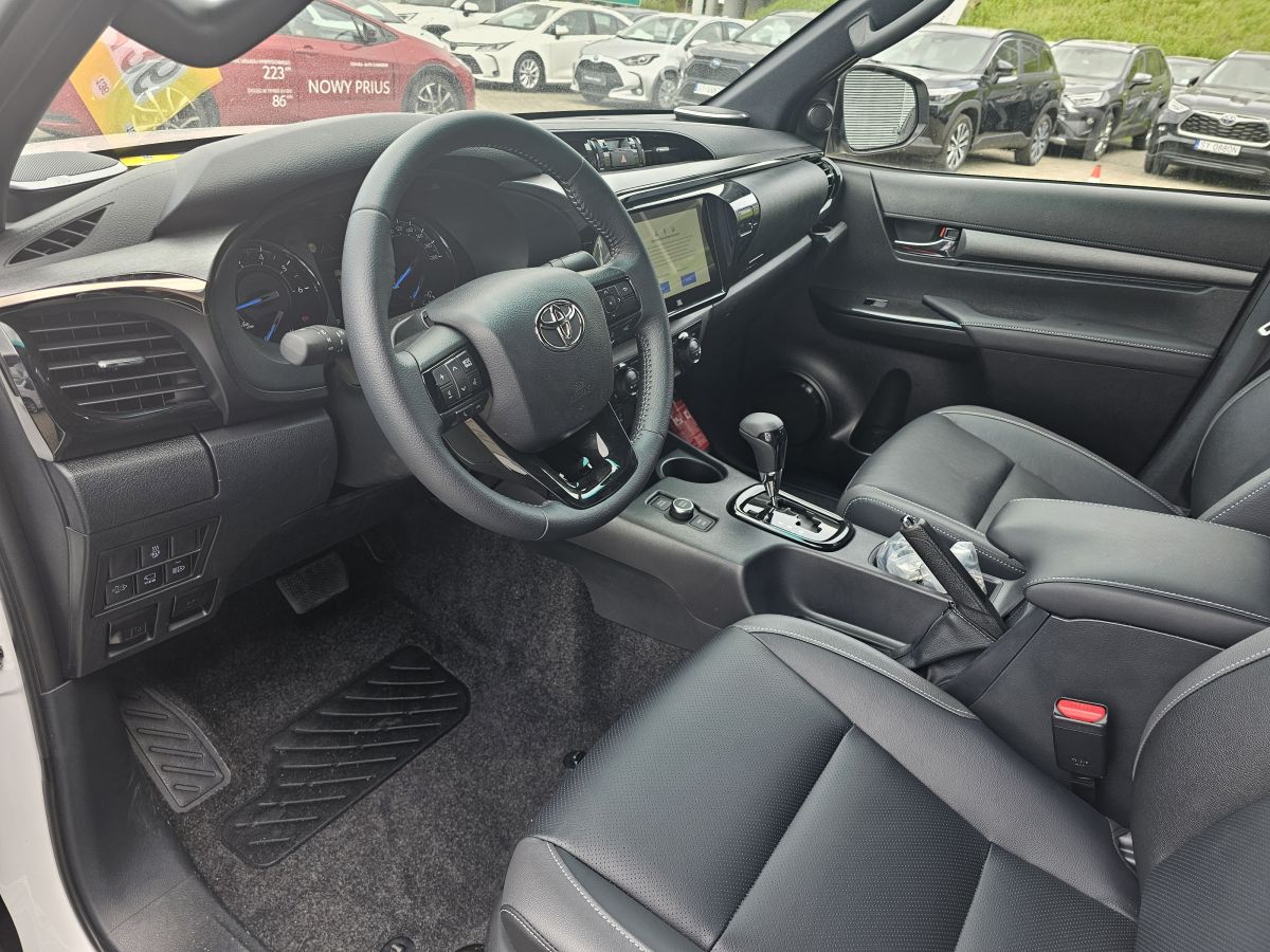 Toyota Hilux Invincible - Toyota Czajka
