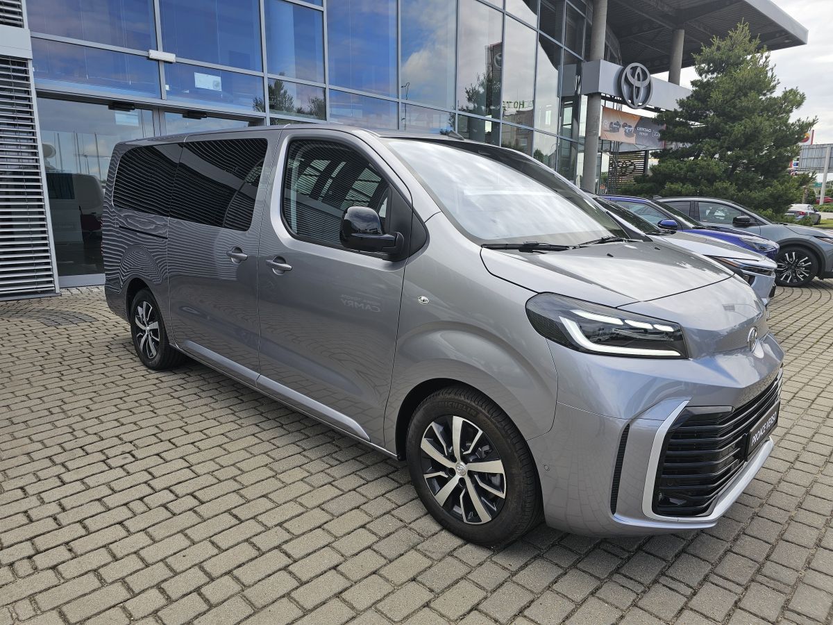 Toyota Proace Verso 2.2 180 KM Family - Toyota Czajka