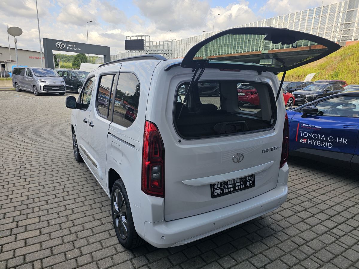 PROACE CITY VERSO Family Automat - Toyota Czajka