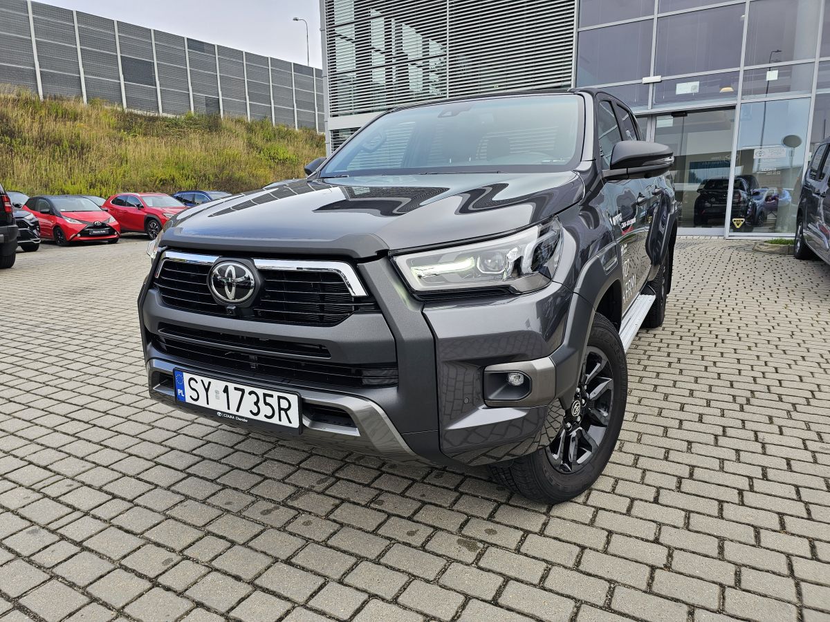 Toyota Hilux Invincible - Toyota Czajka