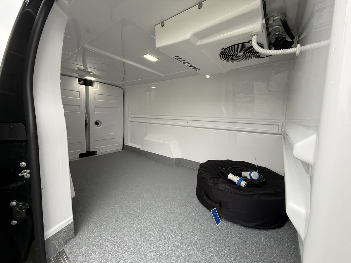 Toyota Proace Chłodnia - Toyota Czajka