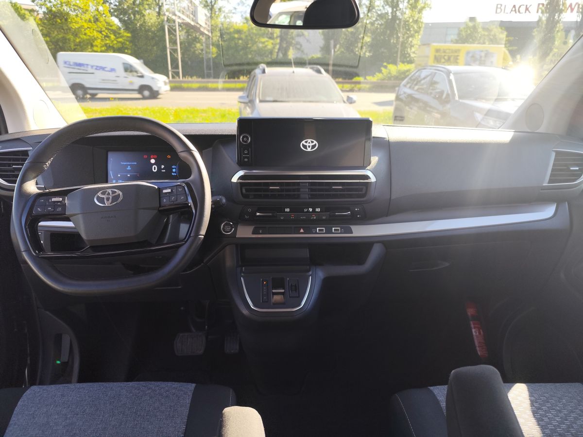 Toyota Proace Verso Family - Toyota Czajka